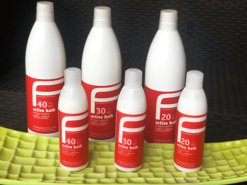 Freecolor Emulsja Utleniająca 10 Vol. 3 % 250 ml. - daermes.com