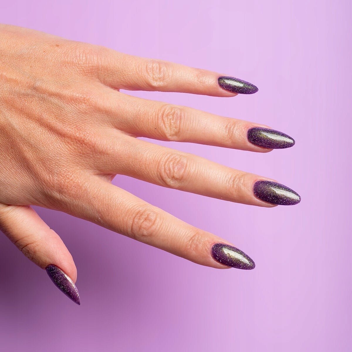 SEMILAC 825 GEL POLISH CYBER VIOLET 7 ML - daermes.com