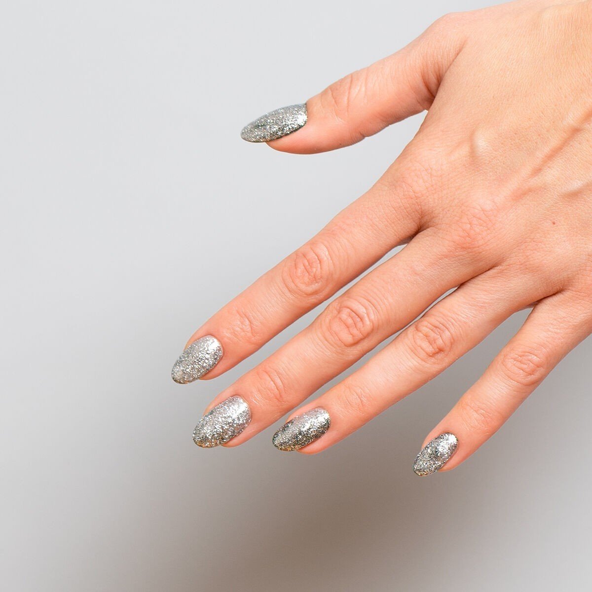 Semilac Professional P104 Frosty Silver 7 ml. - daermes.com