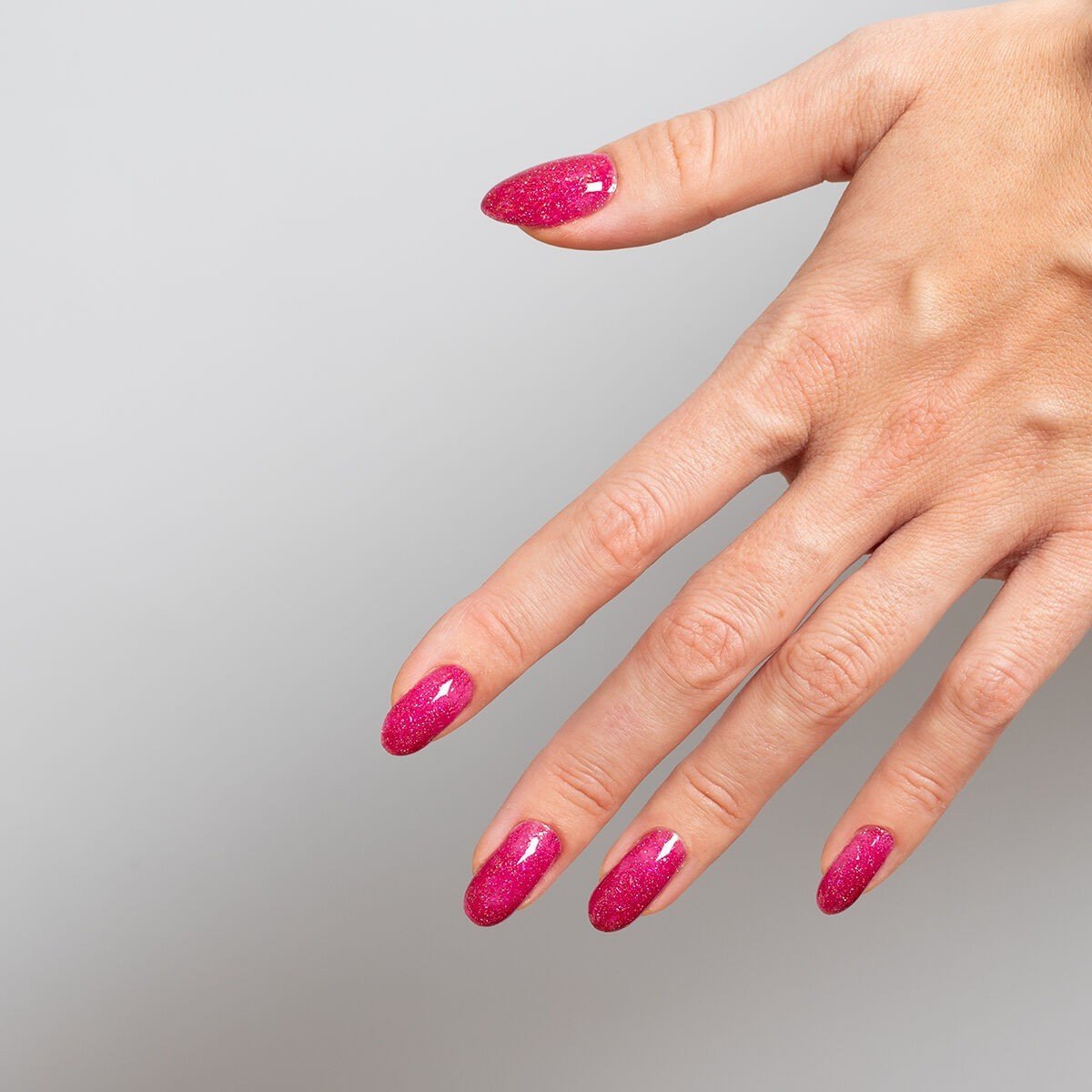 Semilac Professional P105 Ruby Stardust 7 ml. - daermes.com