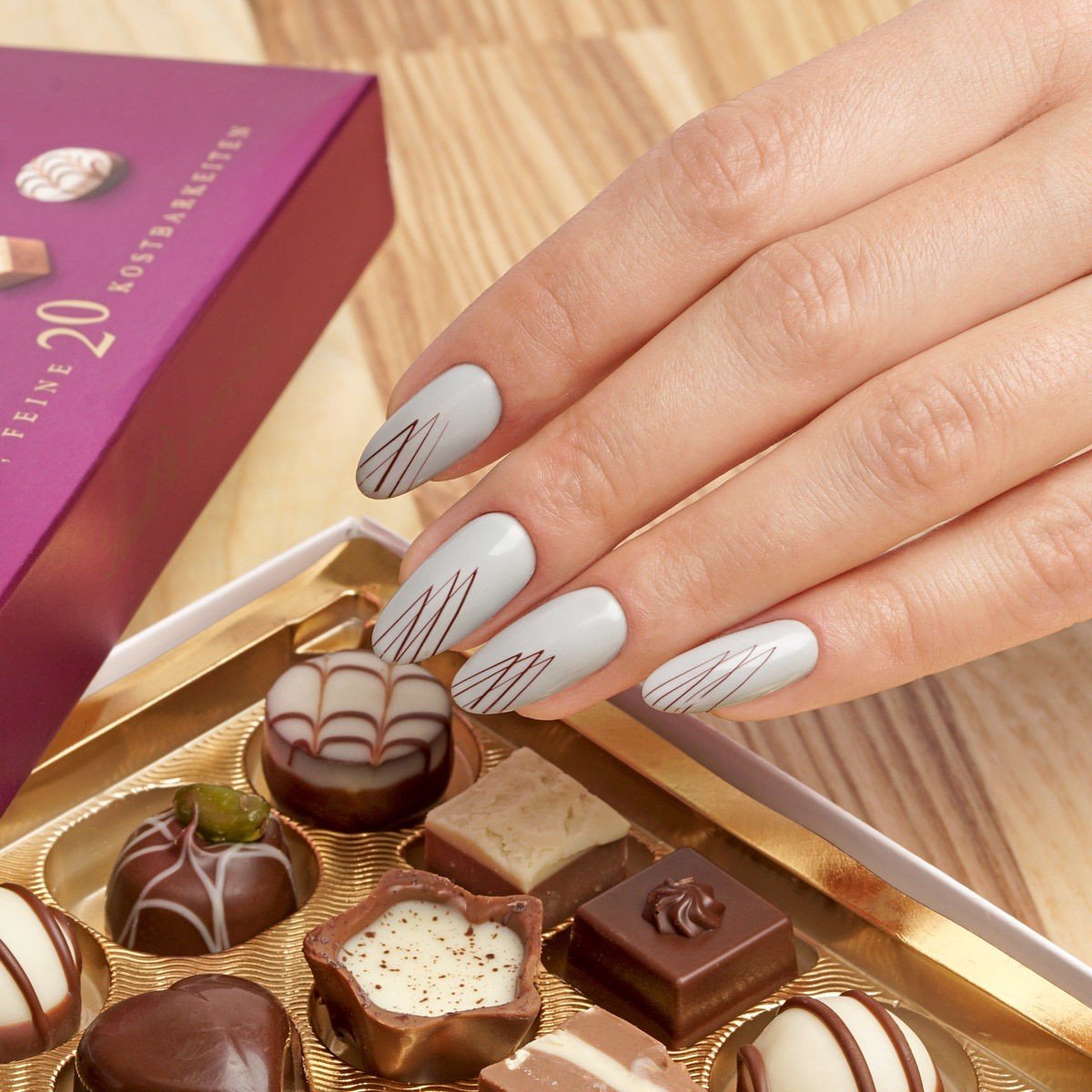 SEMILAC SPIDER GUM 11 MILK CHOCOLATE - daermes.com